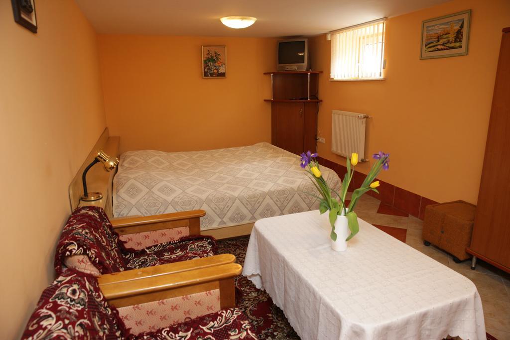 Guest House Linas Alytus Extérieur photo