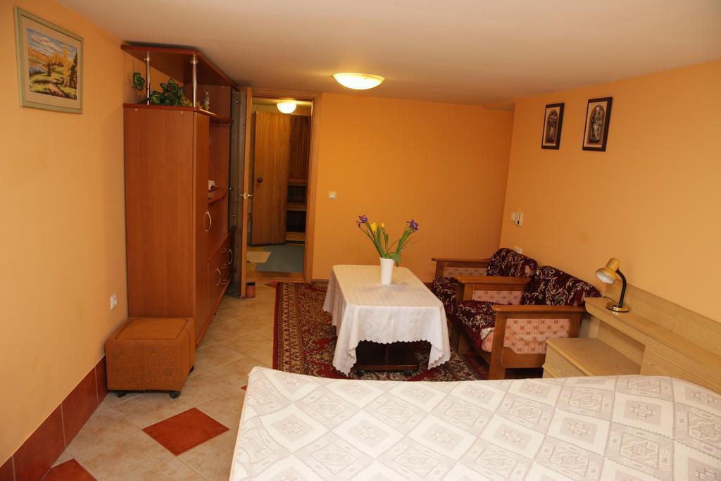 Guest House Linas Alytus Extérieur photo
